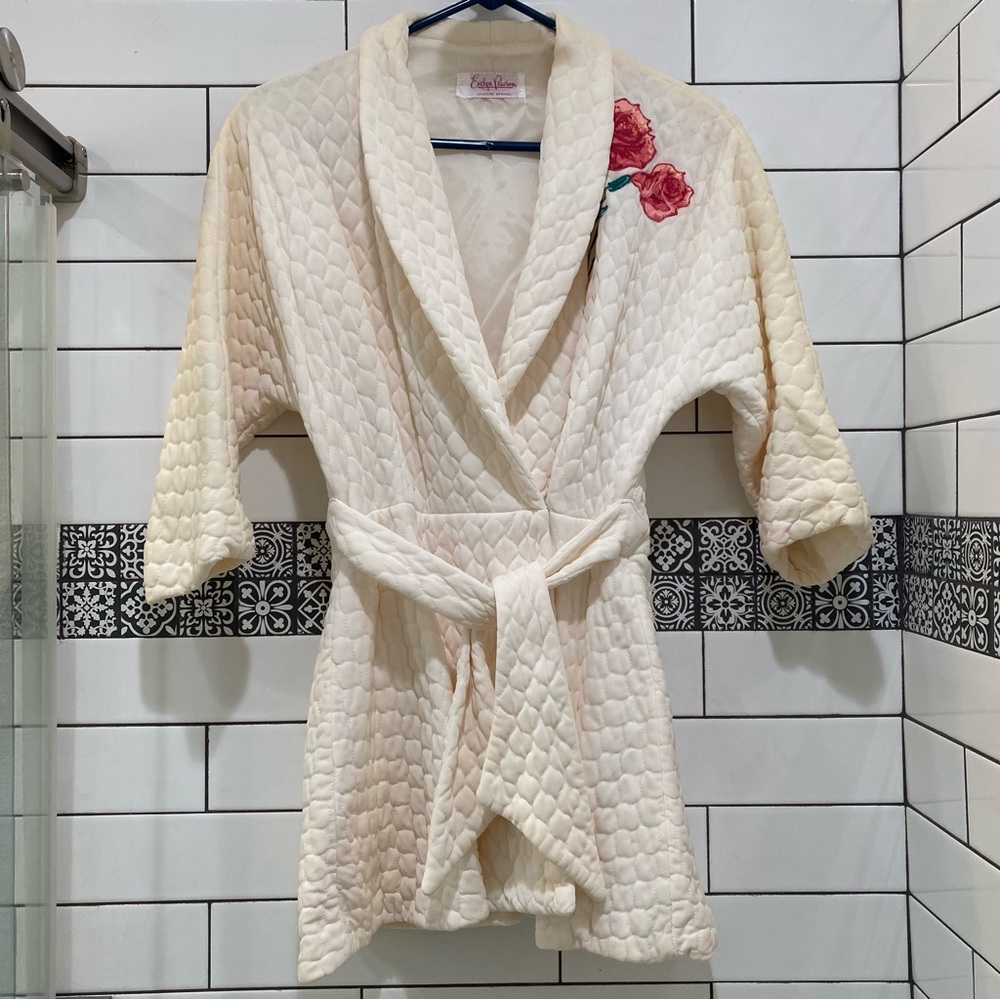 ✨Vintage 70’s Evelyn Pearson house coat ✨🌸